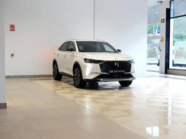 SPOTICAR Ds Ds 7 Crossback E-tense 225 Rivoli Ocasion - Suv Híbrido Enchufable Blanco - Santander - 302112722_2