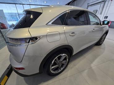 SPOTICAR Ds Ds 7 Crossback 1.6 E-tense 300  Auto 4wd Grand Chic Ocasion - Suv Híbrido Enchufable Crystal Pearl - Badajoz - 1202134382_5