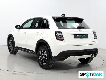 SPOTICAR Fiat 600 Mhev 1.2 74kw (100cv) Ddct Ocasion - Suv Híbrido Blanco - Barbera Del Valles - 1202132624_2