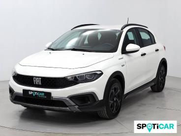 SPOTICAR Fiat Tipo 1.5 Hybrid 97kw (130cv) Dct City Cross Ocasion - Berlina Gasolina Blanco - Barbera Del Valles - 1202104238_1
