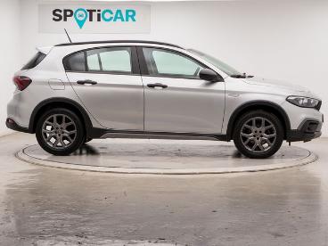 SPOTICAR Fiat Tipo 1.0 City Cross 101 5p Ocasion -  Gasolina Metallic - Barcelona - 1202125463_4