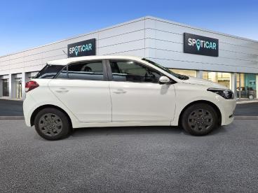 SPOTICAR Hyundai I20 1.2 Mpi Fresh Ocasion - Urbano Gasolina Blanco - Madrid - 1202118536_4
