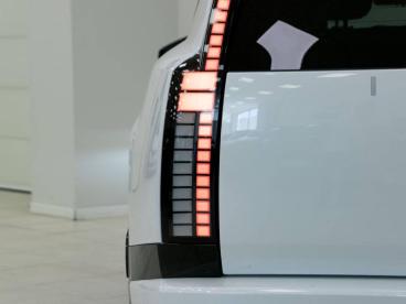 SPOTICAR Hyundai Ioniq 110kwh Awd Energy Ocasion - Berlina Eléctrico Serenity White (mica/perlado) - Zaragoza - 1202118522_3