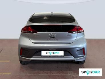 SPOTICAR Hyundai Ioniq 1.6 Gdi Hev Klass Dct 104 Kw (141 Cv) Ocasion - Berlina Híbrido Metallic - Fornells De La Selva - 1202126489_5