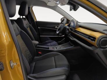 SPOTICAR Jeep Avenger 1.2 G 74kw (100cv) Summit Ocasion - Suv Gasolina Amarillo - La CoruÑa - 1202135992_5