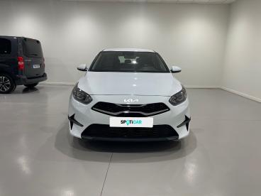 SPOTICAR Kia Ceed Cee-d 1.6 Mhev Imt 100kw (136cv) Drive Ocasion - Berlina Diésel Blanco - Almería - 1202109410_2