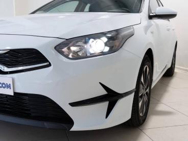 SPOTICAR Kia Ceed Cee-d 1.0 T-gdi 74kw (100cv) Concept Ocasion - Berlina Gasolina Blanco - Zaragoza - 1202120446_5