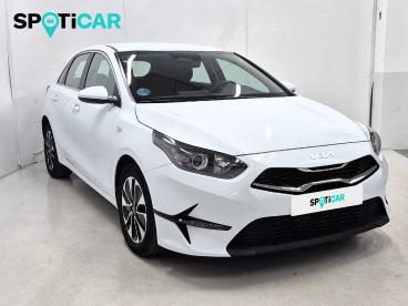 SPOTICAR Kia Ceed Cee-d 1.0 Mhev 74kw (100cv)  Dct Drive Ocasion - Berlina Gasolina Blanco - Sant Fruitós De Bages - 1202127370_3