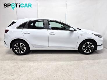 SPOTICAR Kia Ceed Cee-d 1.0 Mhev 74kw (100cv)  Dct Drive Ocasion - Berlina Gasolina Blanco - Sant Fruitós De Bages - 1202127370_4