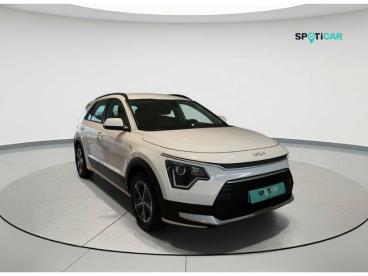 SPOTICAR Kia Niro 1.6 Gdi Hev 95kw (129cv) Concept Ocasion - Suv Híbrido Blanco - Badalona - 1202118228_3