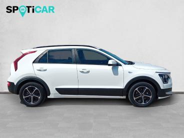 SPOTICAR Kia Niro 1.6 Gdi Hev 104kw (141cv) Concept Ocasion - Suv Híbrido Blanco - Sant Fruitós De Bages - 1202136327_4