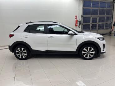 SPOTICAR Kia Stonic 1.0 T-gdi 74kw (100cv) Mhev Imt Drive Ocasion - Suv Gasolina Blanco - Ourense - 1202117843_4