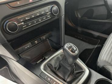 SPOTICAR Kia Xceed 1.0 T-gdi  88kw (120cv) Drive Ocasion - Suv Gasolina Blanco - Sevilla - 1202109038_5