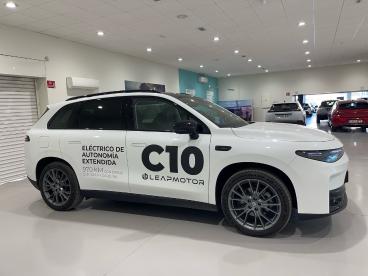 SPOTICAR Leapmotor C10 Electrico De Autonomia Extendida (reev) Design Ocasion - Suv Eléctrico Blanco - Almería - 1202108442_4