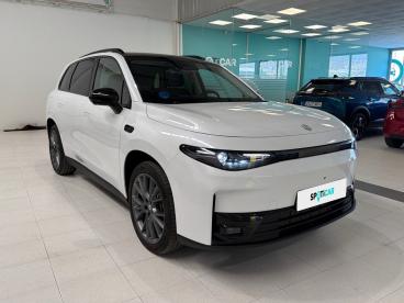 SPOTICAR Leapmotor C10 Reev 28.4 Kwh  Auto Design Ocasion - Suv Híbrido Blanco - Huércal De Almería - 1202131768_3