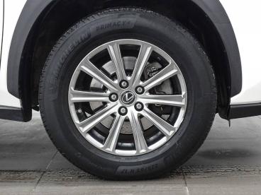 SPOTICAR Lexus Nx 2.5 300h  2wd Business Ocasion - Suv Híbrido Blanco - Valencia - 1202109812_4