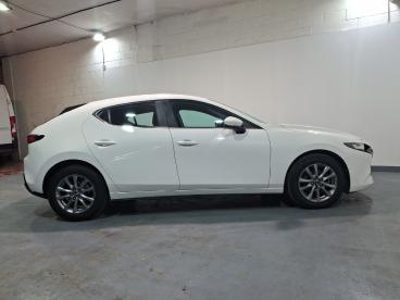 SPOTICAR Mazda 3 2.5l E-sky G Mhev 103kw Prime-line Ocasion - Berlina Gasolina Blanco - Sant Boi De Llobregat - 1202108355_4