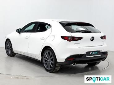 SPOTICAR Mazda 3 2.5l E-sky G Mhev 103kw 6at Centre-line Ocasion - Berlina Híbrido Blanco - Barbera Del Valles - 1202129508_2