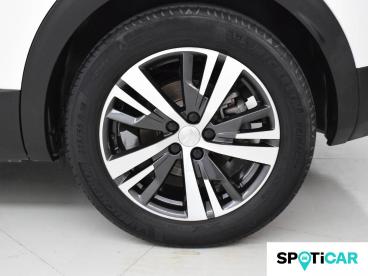 SPOTICAR Peugeot 3008 225 E-eat8 Allure Pack Ocasion - Suv Híbrido Enchufable Blanco - Fuengirola - 1202139022_2
