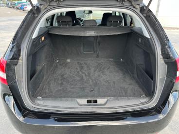 SPOTICAR Peugeot 308 Sw  Bluehdi 130 S&s Allure Ocasion - Berlina Diésel Negro - Burlada - 1202112899_5