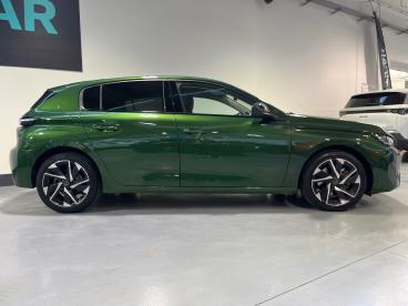 SPOTICAR Peugeot 308 5p  Bluehdi 130 S&s Eat8 Allure Pack Ocasion - Berlina Diésel Verde - Sant Boi De Llobregat - 1202132325_4