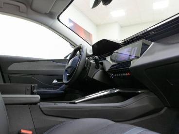 SPOTICAR Peugeot 308 5p  Puretech 130 S&s Eat8 Gt Ocasion - Berlina Gasolina Verde - Zaragoza - 1202133641_2