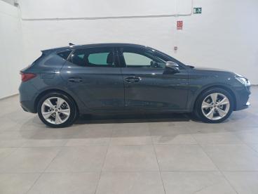 SPOTICAR Seat Leon 1.0 Etsi 81kw Dsg-7 S&s Fr 25 Aniv Fr 25 Aniversar Ocasion - Compacto Gasolina Gris - Granada - 1202110933_4