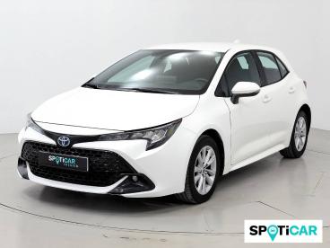 SPOTICAR Toyota Corolla 140h Active Plus Ocasion - Compacto Híbrido Blanco - Barbera Del Valles - 1202109293_1