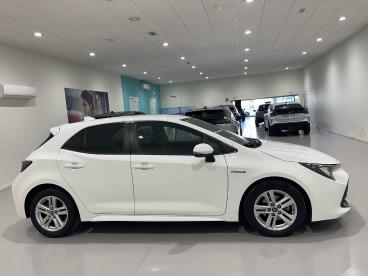 SPOTICAR Toyota Corolla 1.8 125h  E-cvt Active Tech Ocasion - Compacto Híbrido Blanc - Almería - 1202112958_4
