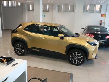 SPOTICAR Toyota Yaris 1.5 120h Active Tech Ocasion - Urbano Híbrido Amarillo - Granada - 1202116397_4