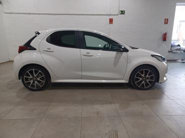 SPOTICAR Toyota Yaris 1.5 120h Style Ocasion - Urbano Híbrido Blanco - Granada - 1202119420_4