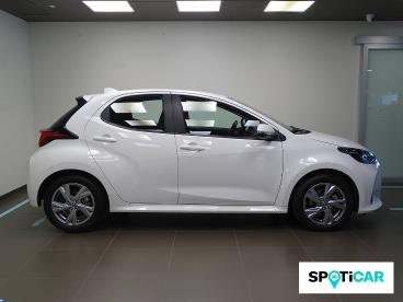 SPOTICAR Toyota Yaris 1.5 120h Active Plus Ocasion - Urbano Híbrido Blanco - Barakaldo - 1202123757_4