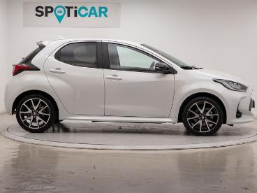 SPOTICAR Toyota Yaris 1.5 Vvt-i Hybrid Style 116 5p Ocasion - Urbano Híbrido Blanco - Barcelona - 1202133698_4