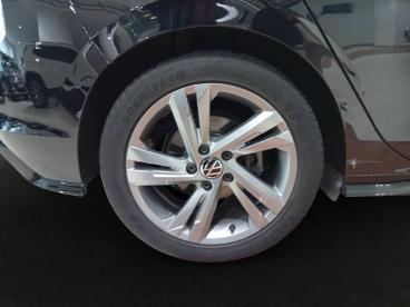 SPOTICAR Volkswagen Golf 2.0 Tdi 110kw (150cv) Dsg R-line Ocasion - Berlina Diésel Negro - La CoruÑa - 1202120512_4