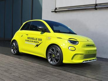SPOTICAR Abarth 595 500 E 155ch Turismo Occasion - Citadine Electrique Vert - Annemasse - 1203861150_1