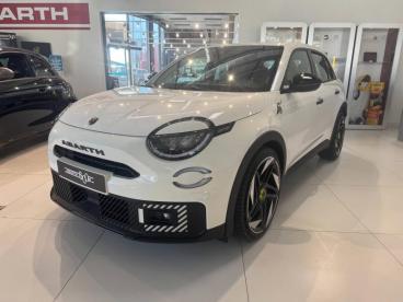 SPOTICAR Abarth 600e 600 E 240ch 54kwh Turismo Occasion - Suv-4x4 Electrique Blanc - Nimes Cedex 9 - 1203471949_3