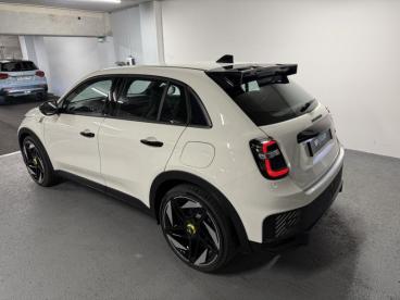 SPOTICAR Abarth 600e 600 E 240ch 54kwh Turismo Occasion - Suv-4x4 Electrique Blanc - Montlhery - 1203505193_3