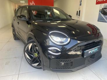 SPOTICAR Abarth 600e 600 E 240ch 54kwh Turismo Occasion - Suv-4x4 Electrique Noir Venom - Vert Saint Denis - 1203906862_1