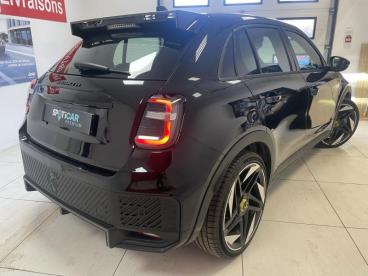 SPOTICAR Abarth 600e 600 E 240ch 54kwh Turismo Occasion - Suv-4x4 Electrique Noir Venom - Vert Saint Denis - 1203906862_4