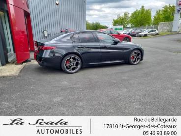ALFA ROMEO CERTIFIED Alfa Romeo Giulia 2.2 Jtd 190ch Sprint At8 My22 occasion certifiée - Berline Diesel Noir Vulcano Métallisée - Saint-georges-des-coteaux - 3500613_4
