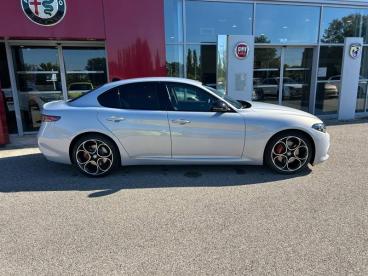 ALFA ROMEO CERTIFIED Alfa Romeo Giulia 2.2 Diesel 160ch Veloce At8 occasion certifiée - Berline Diesel Gris Panarea Métallisée - Salon De Provence Cedex - 3717212_4