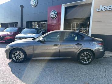 SPOTICAR Alfa Romeo Giulia 2.2 136 Ch At8 Business Occasion - Berline Diesel Gris - Manosque - 1203890464_3