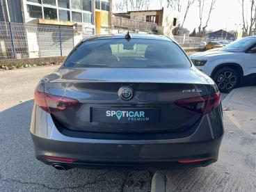 SPOTICAR Alfa Romeo Giulia 2.2 136 Ch At8 Business Occasion - Berline Diesel Gris - Manosque - 1203890464_4