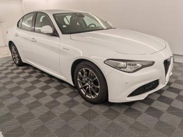 ALFA ROMEO CERTIFIED Alfa Romeo Giulia 2.2 Jtd 160ch Super At8 My22 occasion certifiée - Berline Diesel Blanc Alfa Pastel - Aubiere - 4011855_3