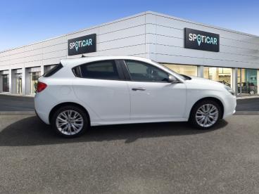 SPOTICAR Alfa Romeo Giulietta Serie 2 1.4 Tb Multiair 170 Ch S&s Tct Super Occasion - Berline Essence Blanc - Lescar - 1203703121_4