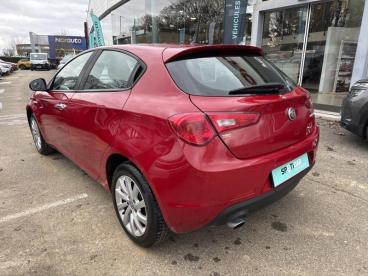 SPOTICAR Alfa Romeo Giulietta 1.4 Tjet 120ch Distinctive Stop&start Occasion - Berline Essence Rouge Alfa - Vert Saint Denis - 1203792618_5