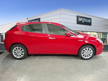 ALFA ROMEO CERTIFIED Alfa Romeo Giulietta 1.6 Jtdm 120ch Super Stop&start occasion certifiée - Berline Diesel Rouge - Orleans Cedex 02 - 3817951_4