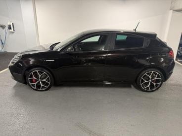 SPOTICAR Alfa Romeo Giulietta 2.0 Jtdm 170ch Sport Edition Stop&start Tct Occasion - Berline Diesel Noir Etna - Montlhery - 1204086963_3