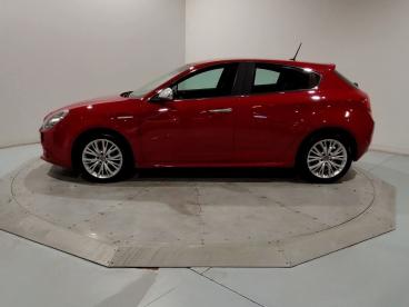SPOTICAR Alfa Romeo Giulietta Serie 2 1.6 Jtdm 120 Ch S&s Tct Lusso Occasion - Berline Diesel Rouge - Villeneuve d'ascq - 1204216459_2