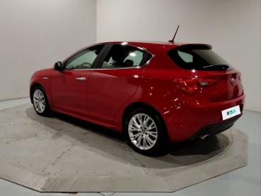 SPOTICAR Alfa Romeo Giulietta Serie 2 1.6 Jtdm 120 Ch S&s Tct Lusso Occasion - Berline Diesel Rouge - Villeneuve d'ascq - 1204216459_3
